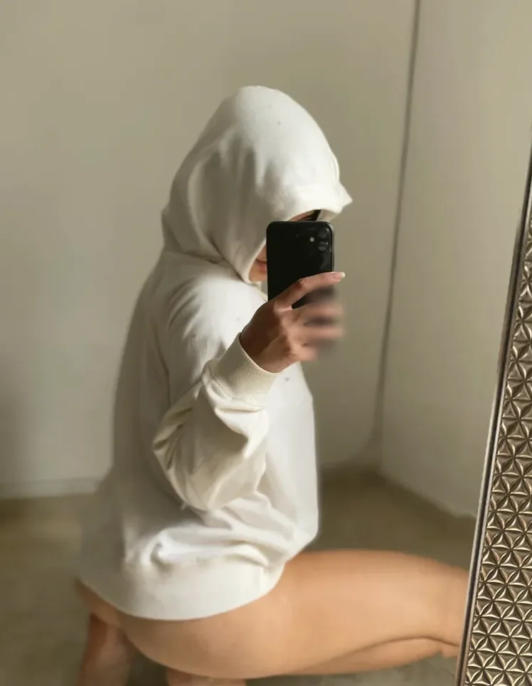 Victoria, 23